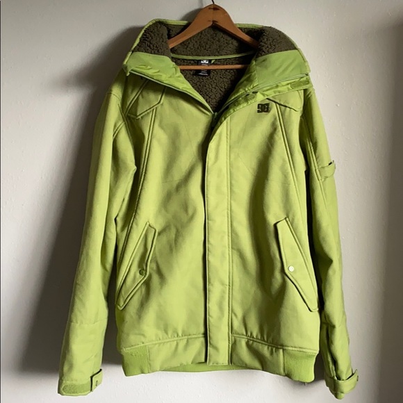 DC Other - DC lime green snowboarding winter jacket